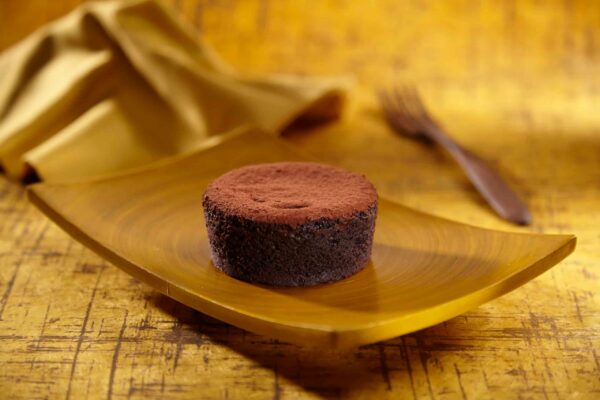 BINDI MINI FLOURLESS CHOC CAKE