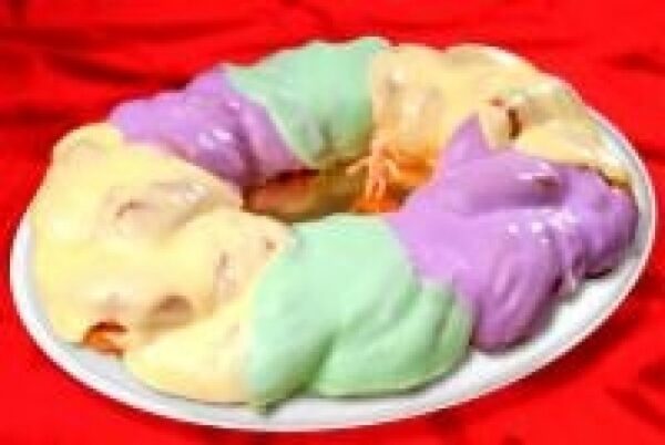 BAKERS PERFECTION KING CAKE