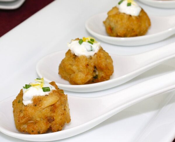 HANDY MINI GOURMET CRAB CAKES